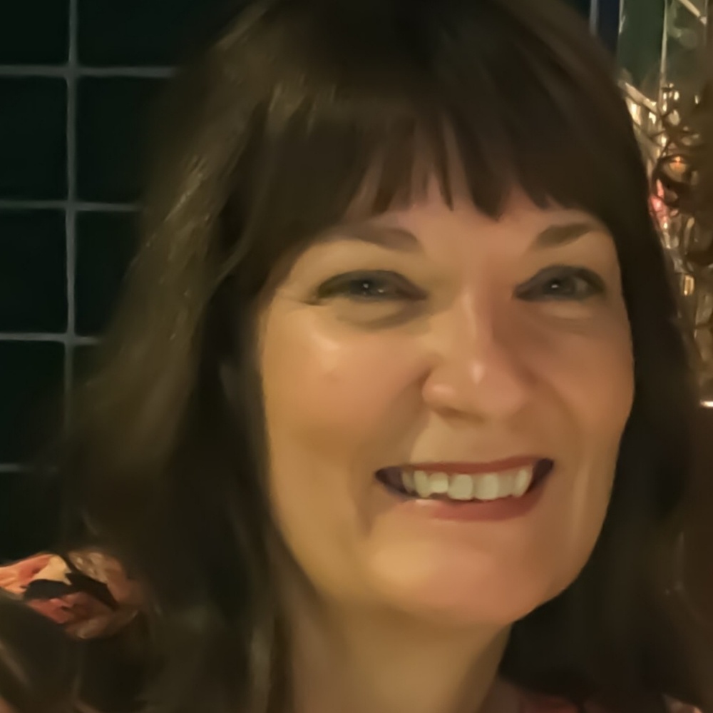Meet your Posher, Angie